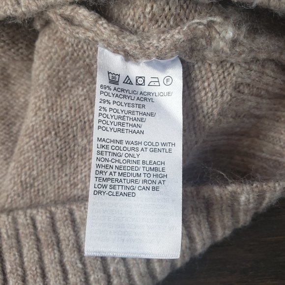 CORE Life Oversized V Neck Neck Sweater - Picture 4 of 6